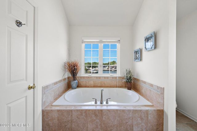 40 Overlook Drive, Little Egg Harbor, NJ 08087