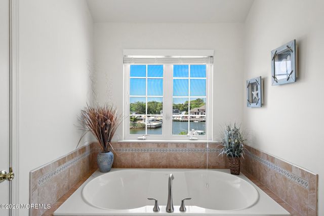 40 Overlook Drive, Little Egg Harbor, NJ 08087
