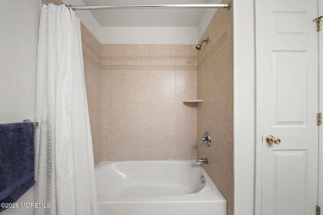 40 Overlook Drive, Little Egg Harbor, NJ 08087
