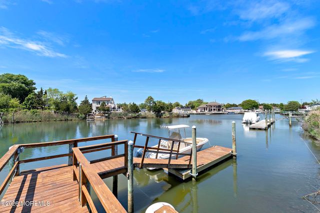 40 Overlook Drive, Little Egg Harbor, NJ 08087