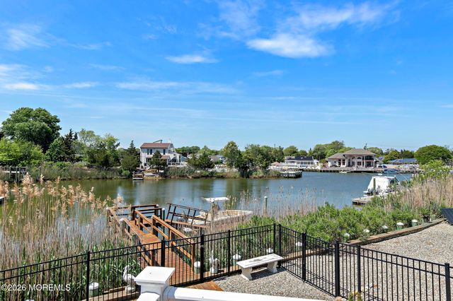 40 Overlook Drive, Little Egg Harbor, NJ 08087