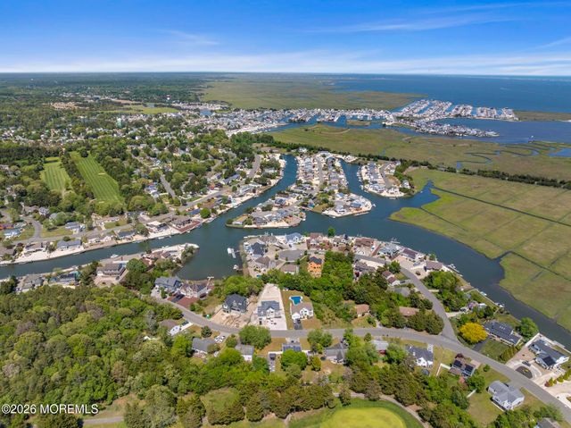 40 Overlook Drive, Little Egg Harbor, NJ 08087