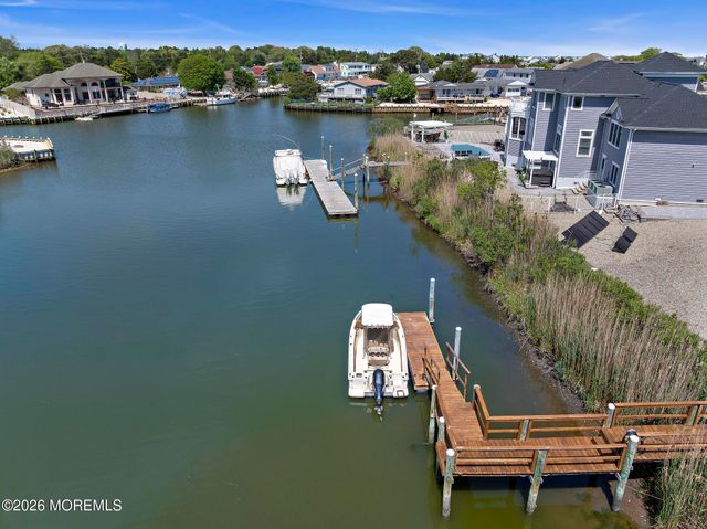 40 Overlook Drive, Little Egg Harbor, NJ 08087