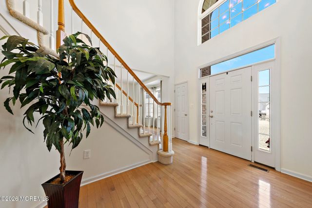40 Overlook Drive, Little Egg Harbor, NJ 08087
