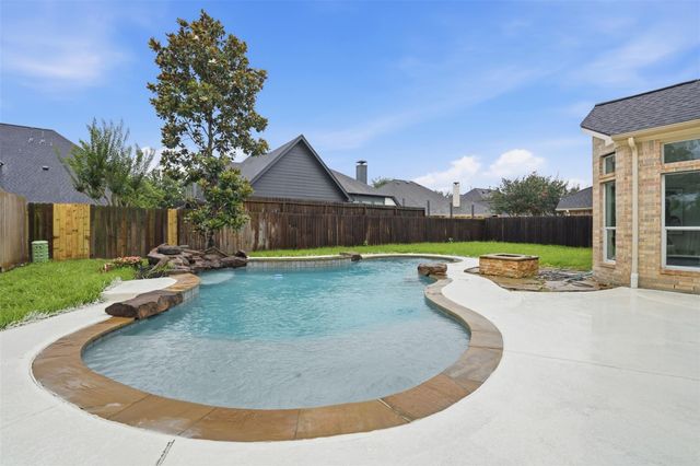 2802 Kestrel Trace Lane, Katy, TX 77494