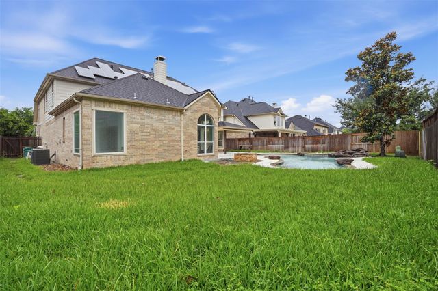 2802 Kestrel Trace Lane, Katy, TX 77494