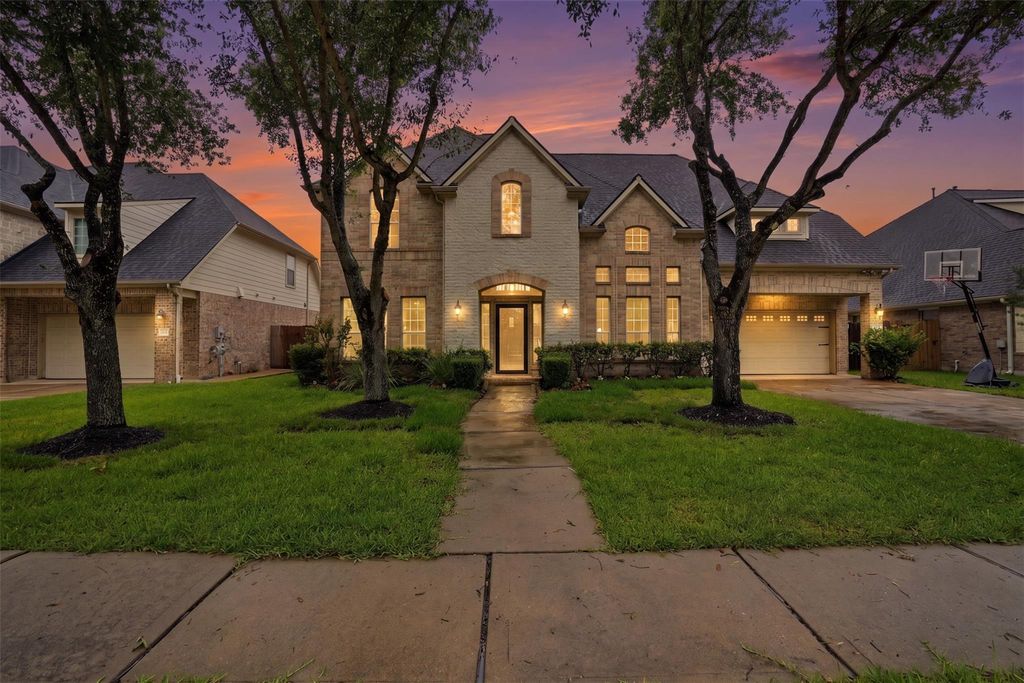 2802 Kestrel Trace Lane, Katy, TX 77494