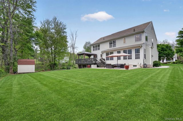 14 Galloway Lane, Walden, NY 12586