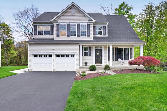 14 Galloway Lane, Walden, NY 12586
