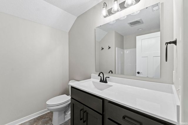 12333 Blue Jay Trail, Fort Wayne, IN 46814