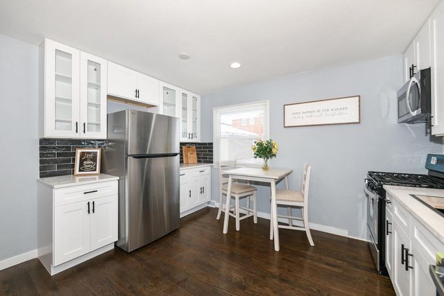 5957 N 64th STREET, Milwaukee, WI 53218