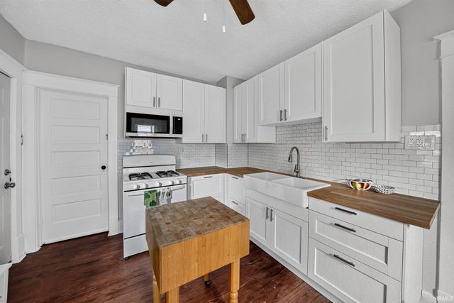 815 S 24Th Street, South Bend, IN 46615