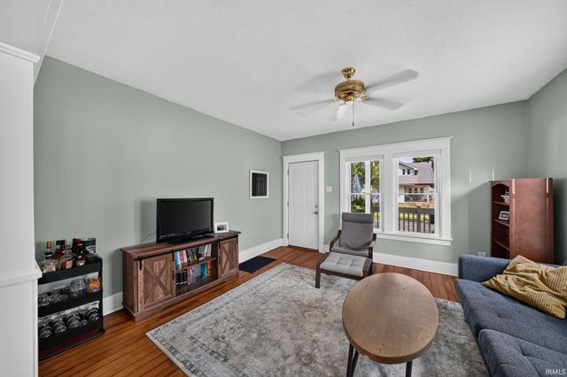 815 S 24Th Street, South Bend, IN 46615