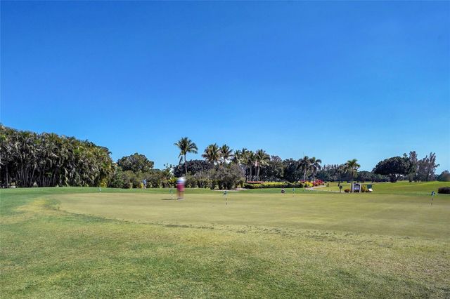 8980 S Hollybrook Boulevard 304, Pembroke Pines, FL 33025