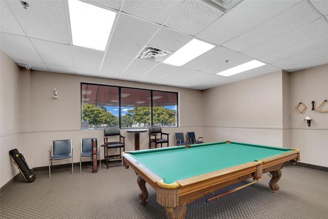 8980 S Hollybrook Boulevard 304, Pembroke Pines, FL 33025