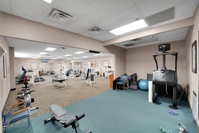 8980 S Hollybrook Boulevard 304, Pembroke Pines, FL 33025