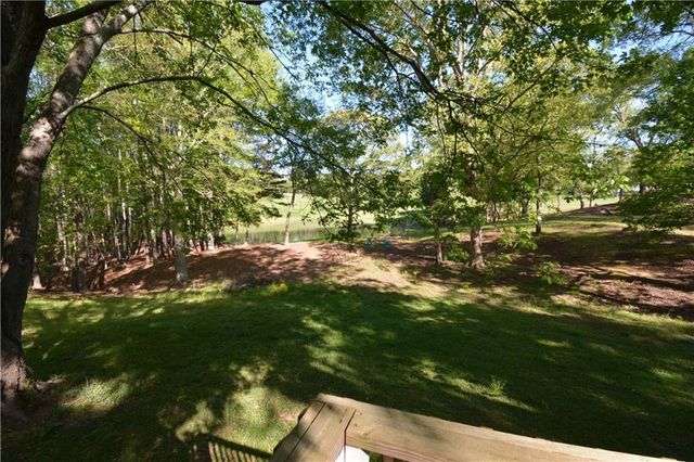 514 Grady Street, Waleska, GA 30183