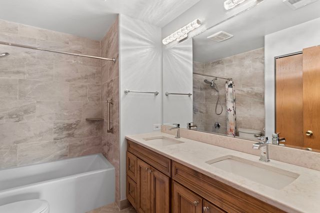 1136 Ten Pin Lane, Zion, IL 60099