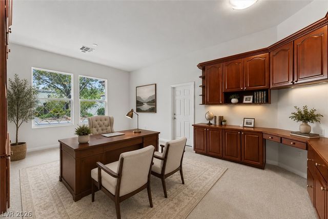 9429 Queen Charlotte Drive, Las Vegas, NV 89145
