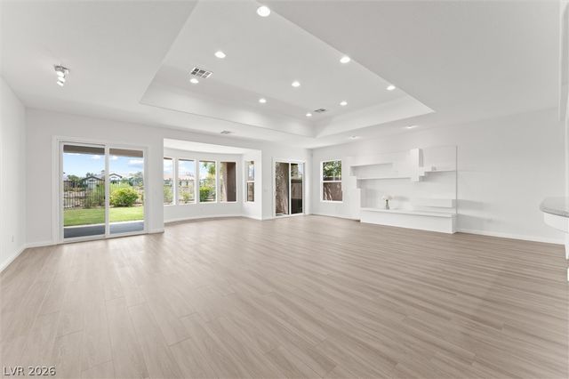 9429 Queen Charlotte Drive, Las Vegas, NV 89145