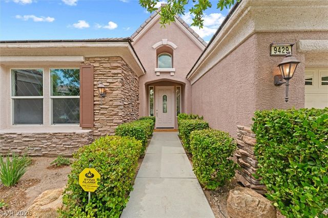 9429 Queen Charlotte Drive, Las Vegas, NV 89145