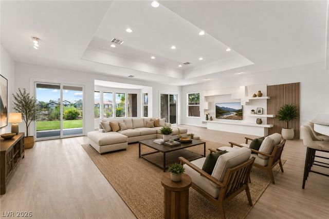 9429 Queen Charlotte Drive, Las Vegas, NV 89145