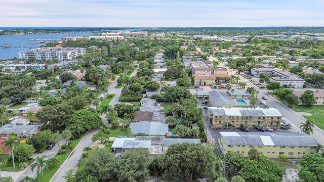 1331 S Palmway, Lake Worth Beach, FL 33460