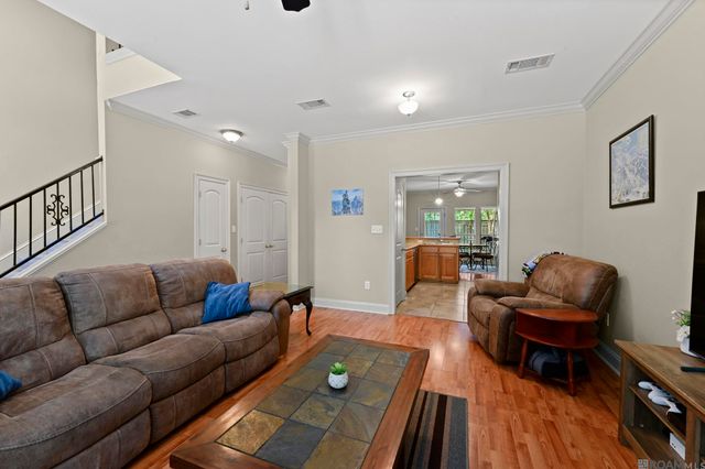 20210 De Chene Dr, Walker, LA 70785