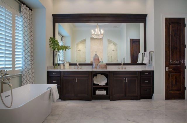 4805 WESTLAKE STREET, Bradenton, FL 34210