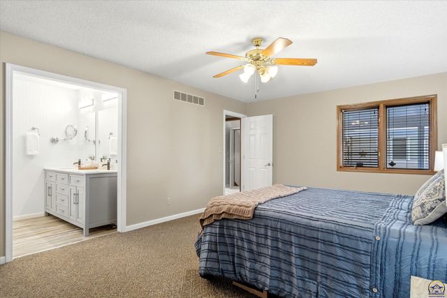 3101 SW Wanamaker Dr Apt 113, Topeka, KS 66614