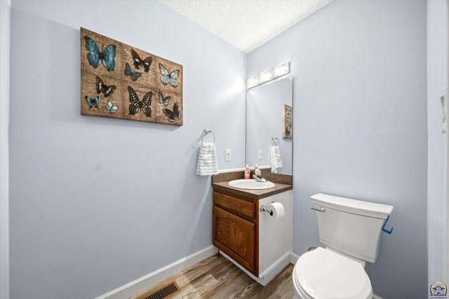 3101 SW Wanamaker Dr Apt 113, Topeka, KS 66614
