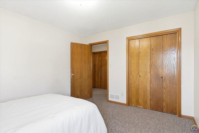 3101 SW Wanamaker Dr Apt 113, Topeka, KS 66614