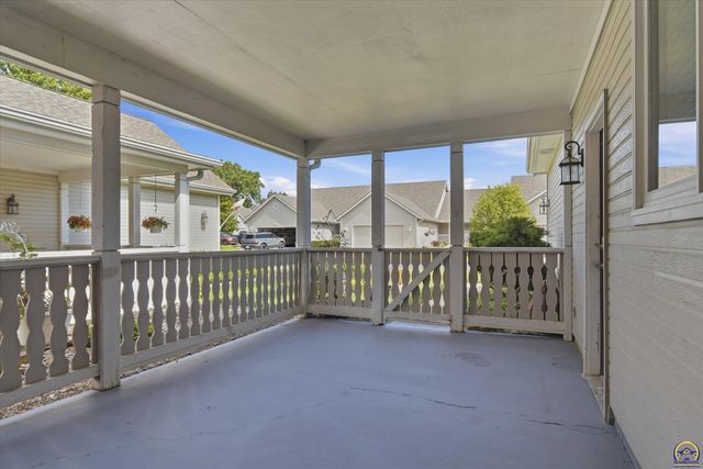 3101 SW Wanamaker Dr Apt 113, Topeka, KS 66614