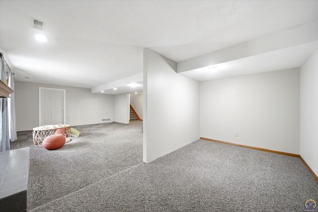 3101 SW Wanamaker Dr Apt 113, Topeka, KS 66614