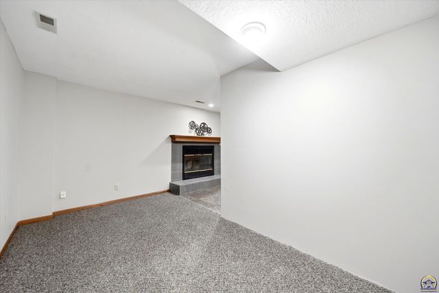 3101 SW Wanamaker Dr Apt 113, Topeka, KS 66614