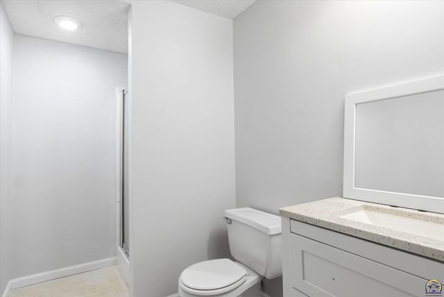 3101 SW Wanamaker Dr Apt 113, Topeka, KS 66614