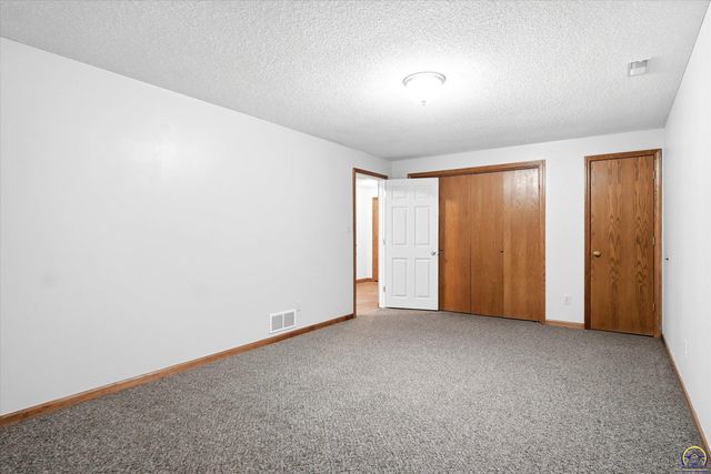 3101 SW Wanamaker Dr Apt 113, Topeka, KS 66614
