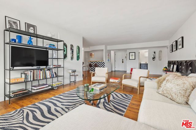 5950 Buckingham 305, Culver City, CA 90230