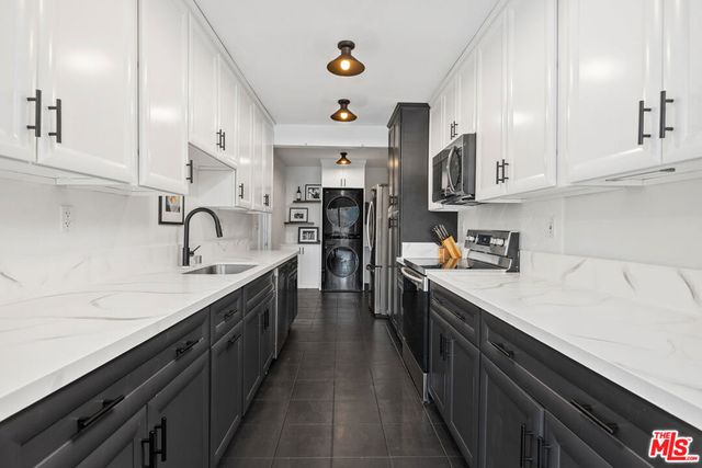 5950 Buckingham 305, Culver City, CA 90230