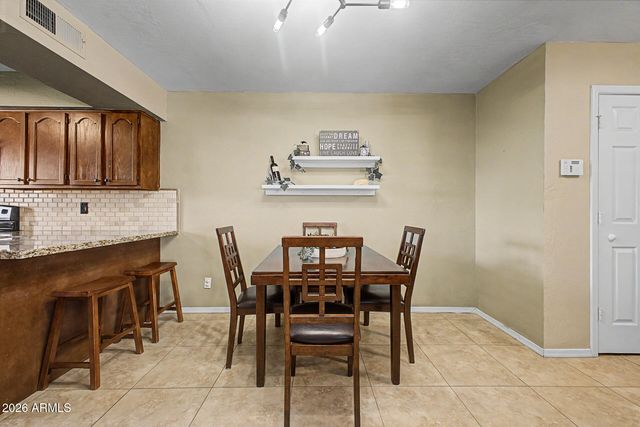 2500 N HAYDEN Road 30, Scottsdale, AZ 85257