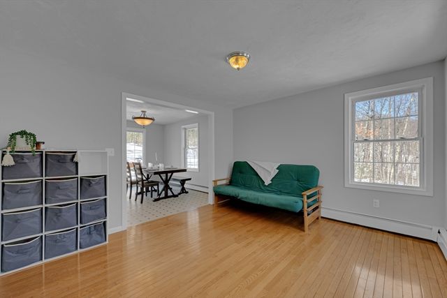 66 Ferry St, Grafton, MA 01560