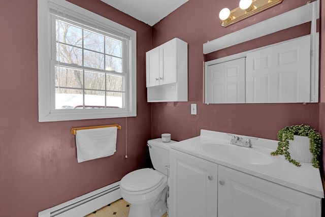 66 Ferry St, Grafton, MA 01560