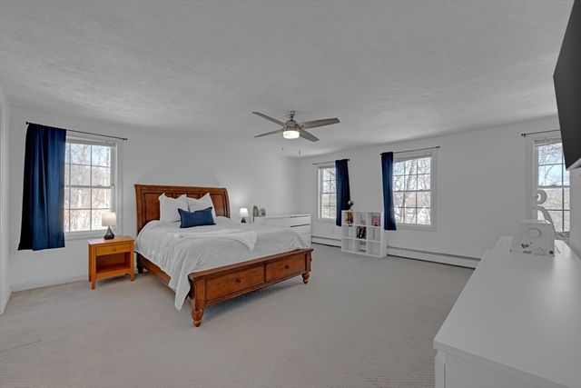 66 Ferry St, Grafton, MA 01560