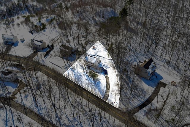 66 Ferry St, Grafton, MA 01560