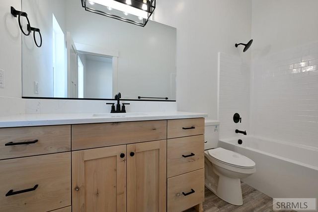 4639 Bristol Drive, Idaho Falls, ID 83401