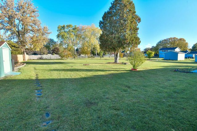 5204 85th STREET, Pleasant Prairie, WI 53158