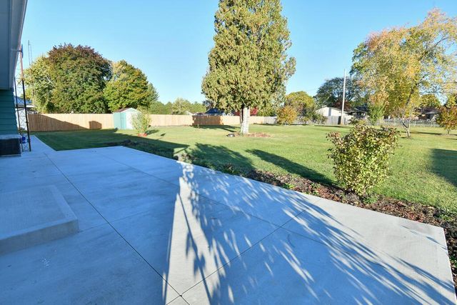 5204 85th STREET, Pleasant Prairie, WI 53158