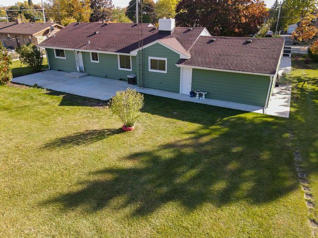 5204 85th STREET, Pleasant Prairie, WI 53158