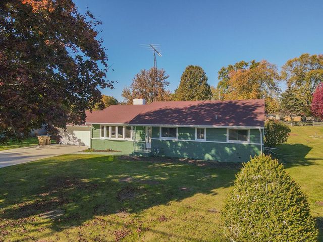 5204 85th STREET, Pleasant Prairie, WI 53158