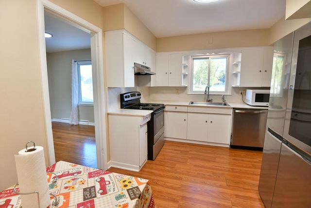 5204 85th STREET, Pleasant Prairie, WI 53158